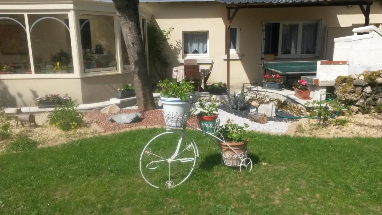 Chambre D'Hotes Mansardee Saint-Ouen-les-Vignes Εξωτερικό φωτογραφία
